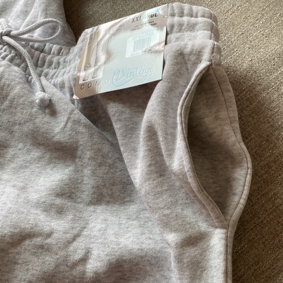 Como Vintage Light gray Sweatpants. Size XXL NWT - Picture 8 of 9